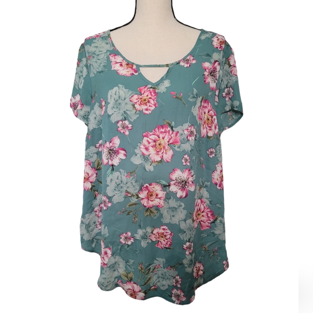 Flowy Floral Top Size 0 from Torrid